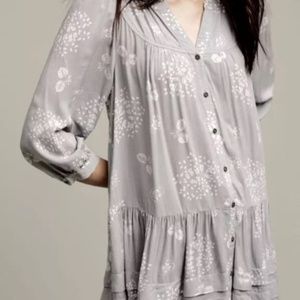 Holding horses pavin tunic in euc size med